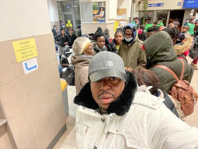 More Nigerians arrive Hungary from Ukraine as Russia and Ukraine crises hikes, More Nigerians arrive Hungary from Ukraine as Russia and Ukraine crises hikes, INFINITY LOADED