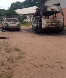 Vehicles set ablaze as gunmen attack broadcast station in Anambra, INFINITY LOADED Vehicles set ablaze as gunmen attack broadcast station in Anambra, Vehicles set ablaze as gunmen attack broadcast station in Anambra, INFINITY LOADED