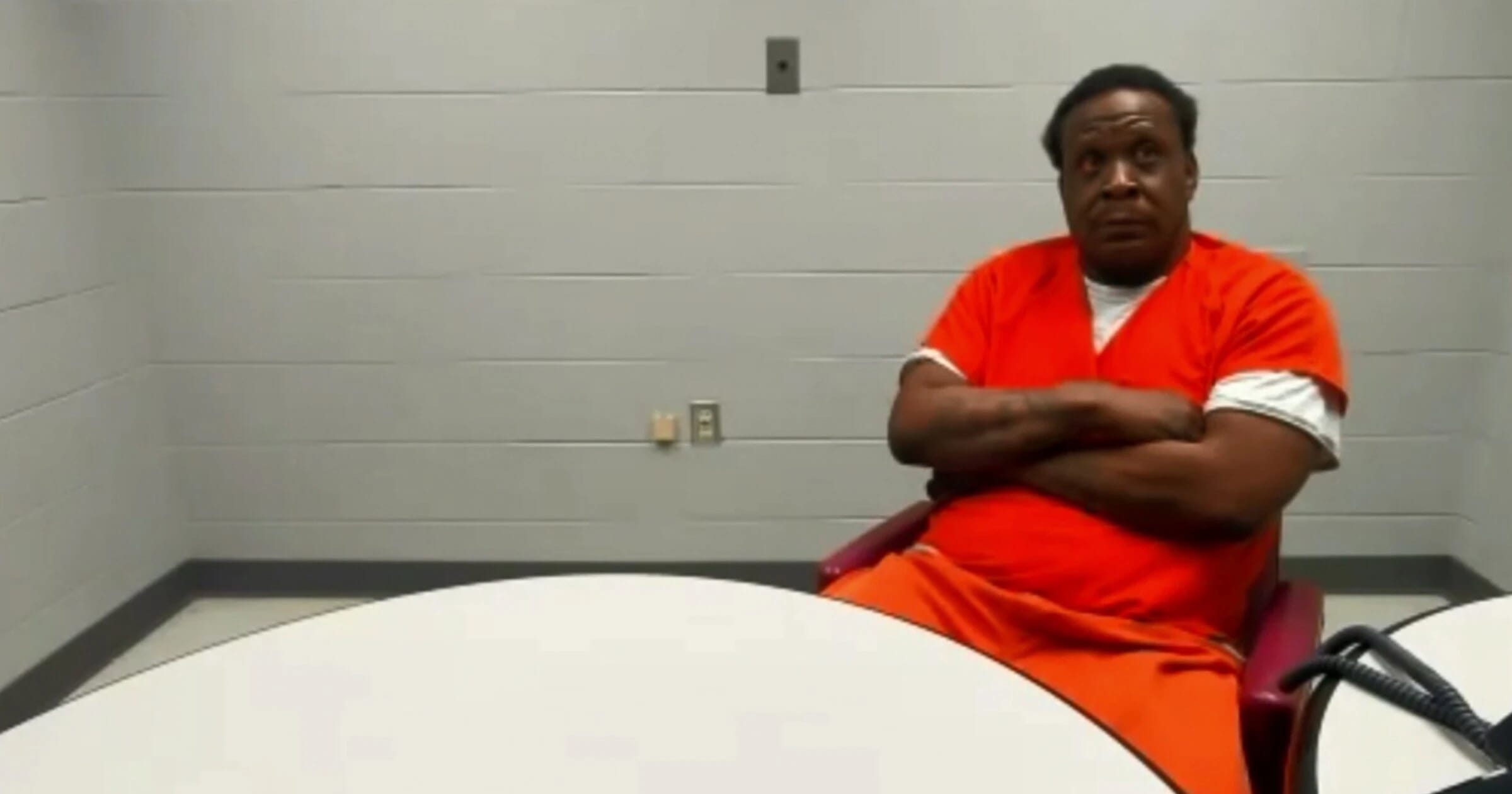 Man accused of murdering six people after police dicoveries proved he was wearing one of the victim's glasses in a selfie he shared, Man accused of murdering six people after police dicoveries proved he was wearing one of the victim&#8217;s glasses in a selfie he shared, INFINITY LOADED