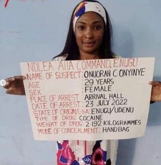 NDLEA arrest wig vendor With Cocaine At The Airport (Video), INFINITY LOADED NDLEA arrest wig vendor With Cocaine At The Airport (Video), NDLEA arrest wig vendor With Cocaine At The Airport (Video), INFINITY LOADED