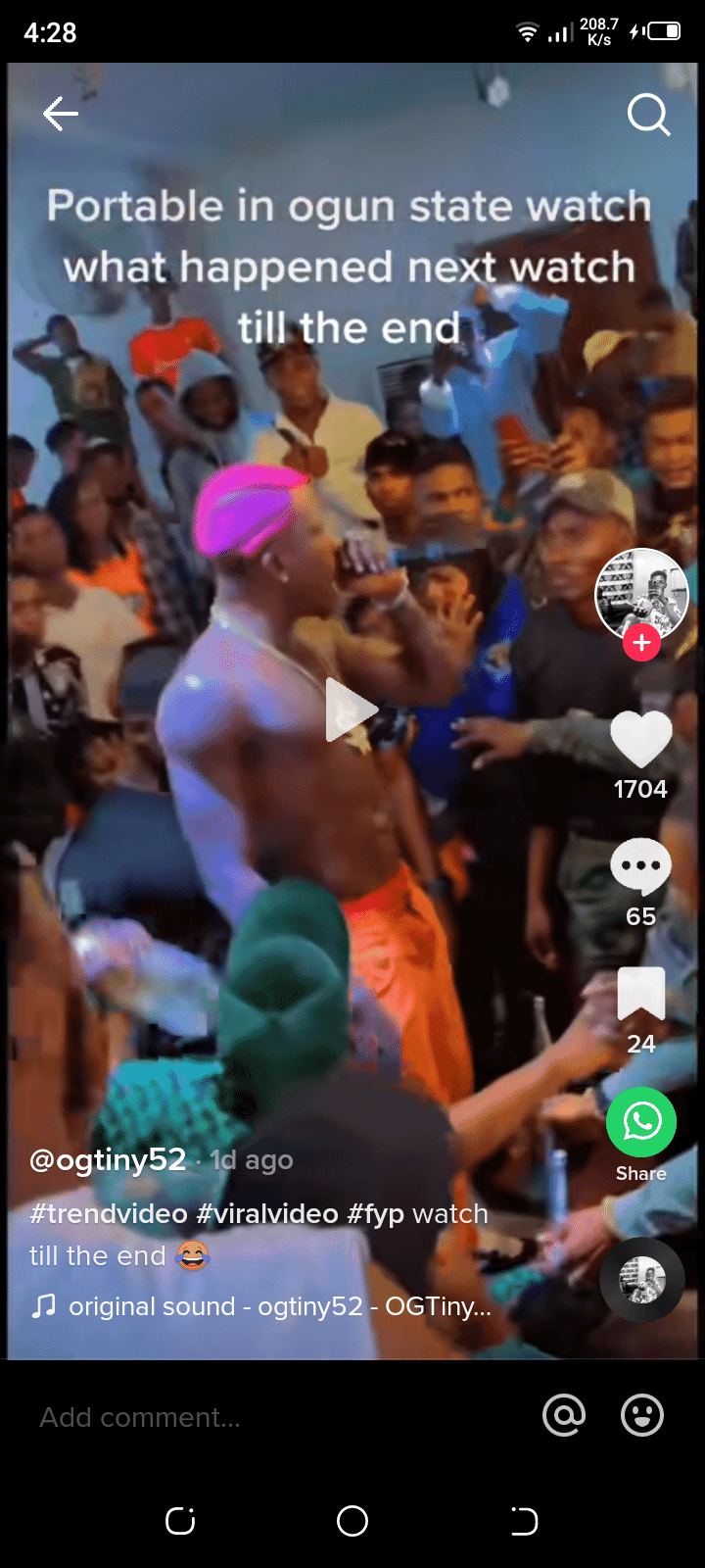 Chairs destroyed as singer Portable allegedly gets into a fight during his performance in Ogun state (Watch video), INFINITY LOADED Chairs destroyed as singer Portable allegedly gets into a fight during his performance in Ogun state (Watch video), Chairs destroyed as singer Portable allegedly gets into a fight during his performance in Ogun state (Watch video), INFINITY LOADED