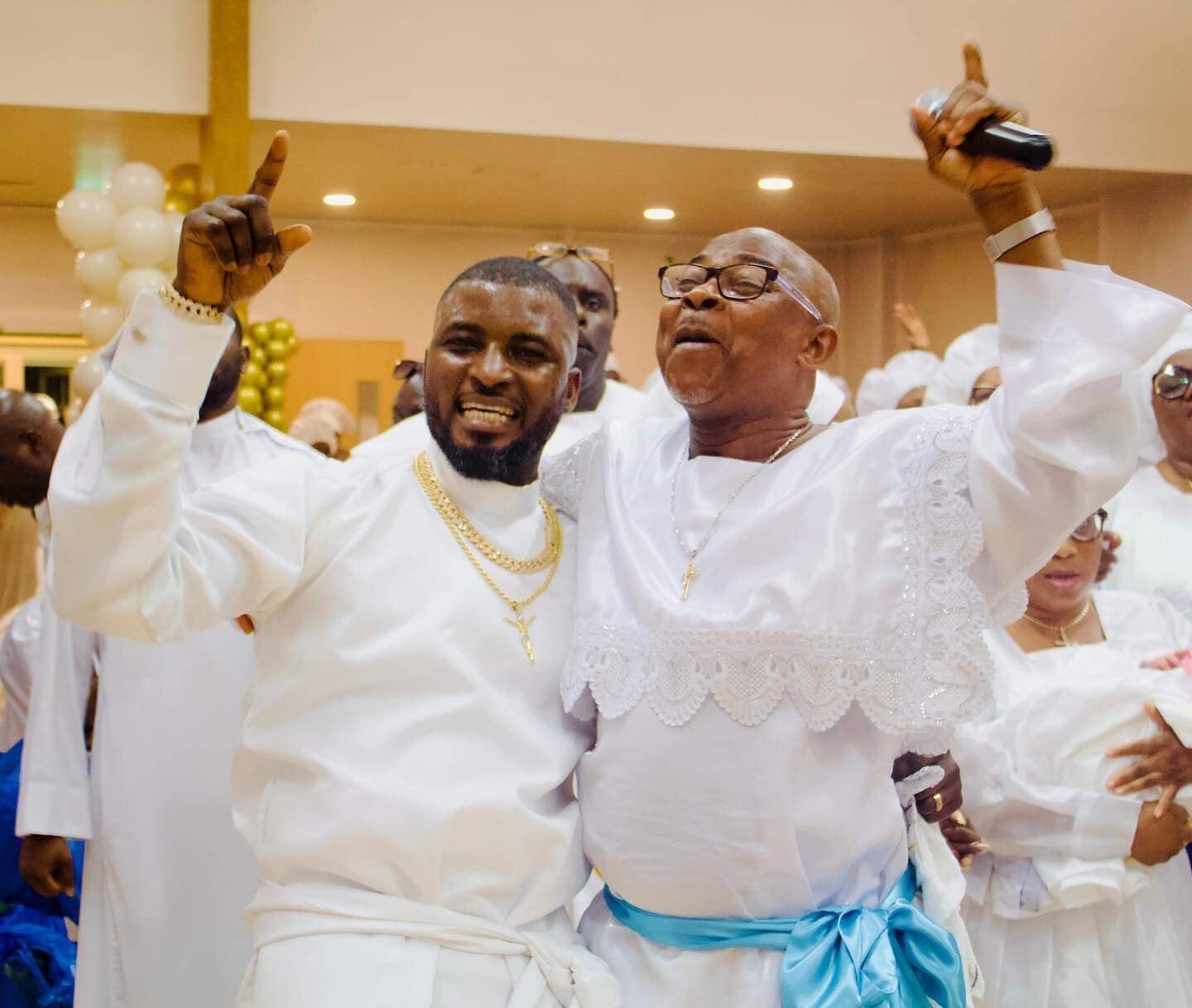 UK based Nigerian couple celebrates as they welcome a baby after 10 years of waiting, INFINITY LOADED UK based Nigerian couple celebrates as they welcome a baby after 10 years of waiting, UK based Nigerian couple celebrates as they welcome a baby after 10 years of waiting, INFINITY LOADED