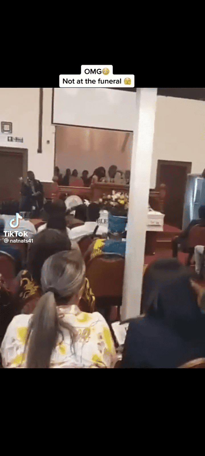 Lady Causes Chaos At A Funeral By Saying The 'Last Words Of The Deceased' (Video), Lady Causes Chaos At A Funeral By Saying The ‘Last Words Of The Deceased’ (Video), INFINITY LOADED