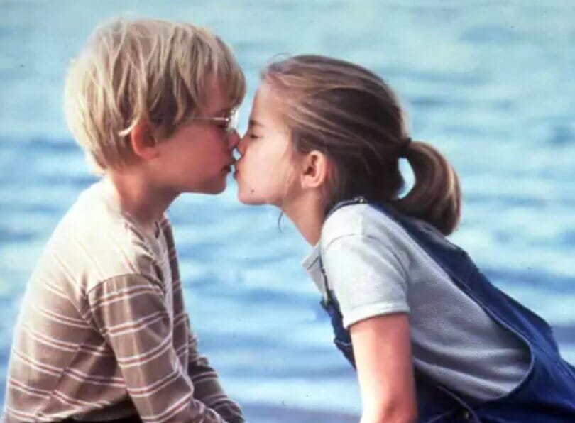 Top Amazing Hollywood Onscreen Kisses That Were So Magical But You Would Never Have Guessed Were Improvised, Top Amazing Hollywood Onscreen Kisses That Were So Magical But You Would Never Have Guessed Were Improvised, INFINITY LOADED