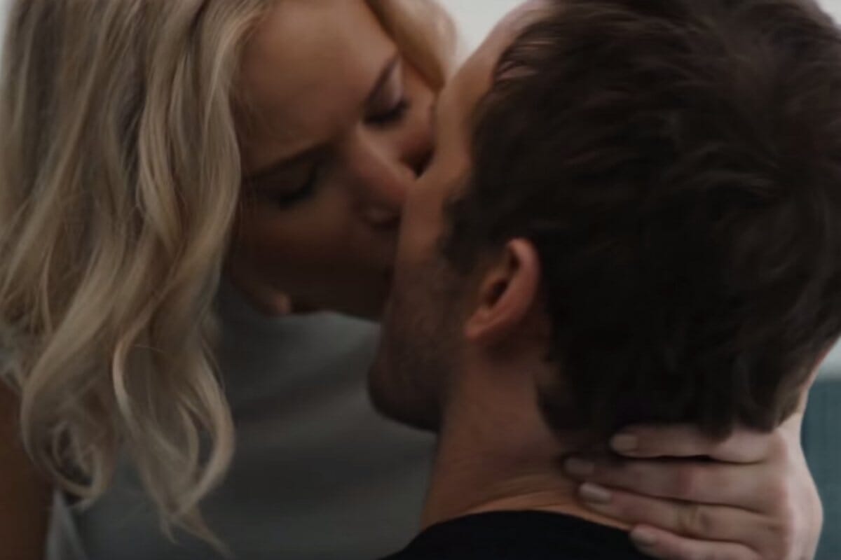 Top Amazing Hollywood Onscreen Kisses That Were So Magical But You Would Never Have Guessed Were Improvised, Top Amazing Hollywood Onscreen Kisses That Were So Magical But You Would Never Have Guessed Were Improvised, INFINITY LOADED