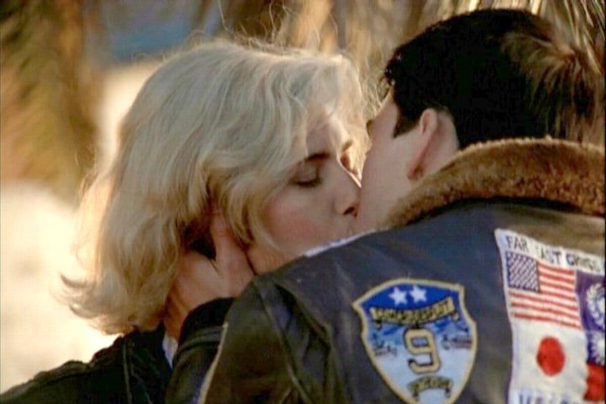 Top Amazing Hollywood Onscreen Kisses That Were So Magical But You Would Never Have Guessed Were Improvised, Top Amazing Hollywood Onscreen Kisses That Were So Magical But You Would Never Have Guessed Were Improvised, INFINITY LOADED