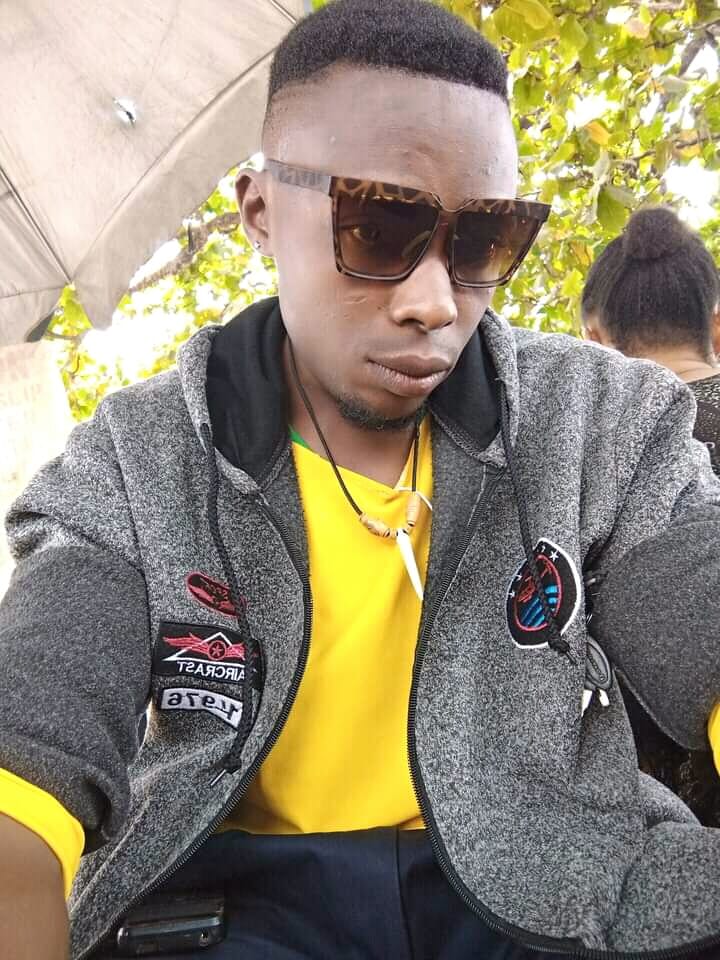 21 Top Nigerian Bloggers That Are Worth Following, 21 Top Nigerian Bloggers That Are Worth Following, INFINITY LOADED